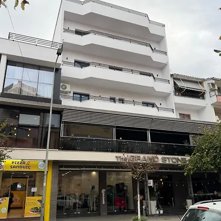 Apartment The Grand Stone Lushnje